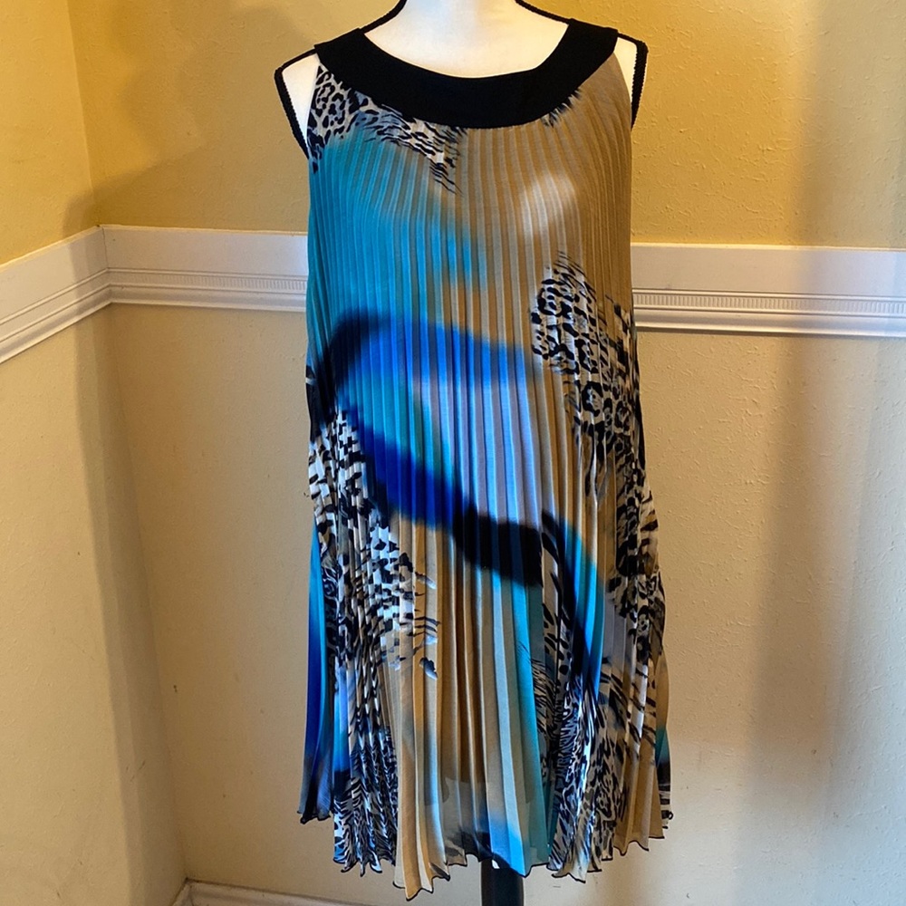 Essentials BY MILANO Baby doll dress